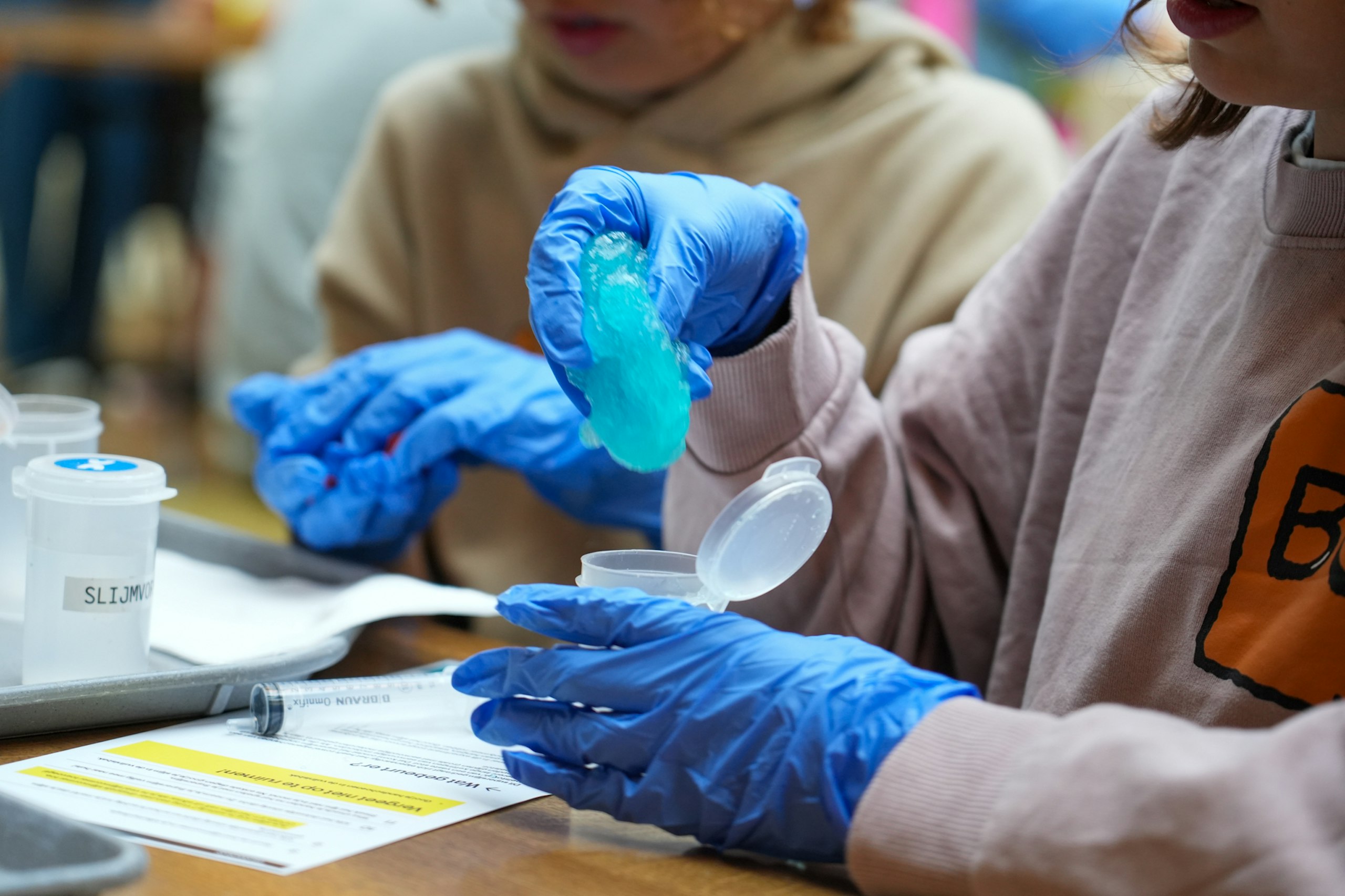 superslijm workshop op evenement